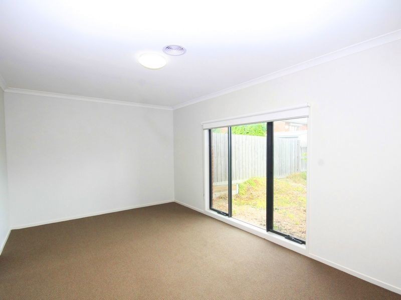 5 Savile Place, Narre Warren VIC 3805