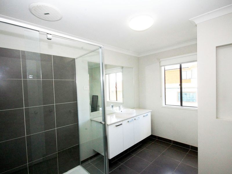 5 Savile Place, Narre Warren VIC 3805