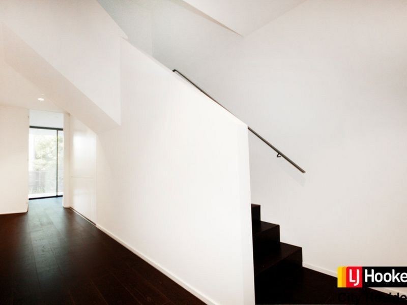 14 Periwinkle Place, Armadale VIC 3143