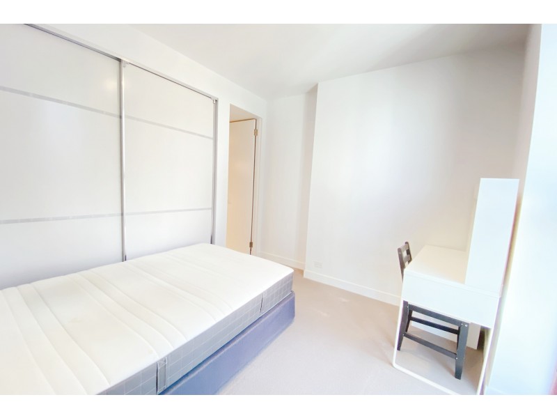 2008/160 Victoria Street, Carlton VIC 3053