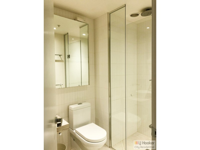 1310/120 A’beckett Street, Melbourne VIC 3000