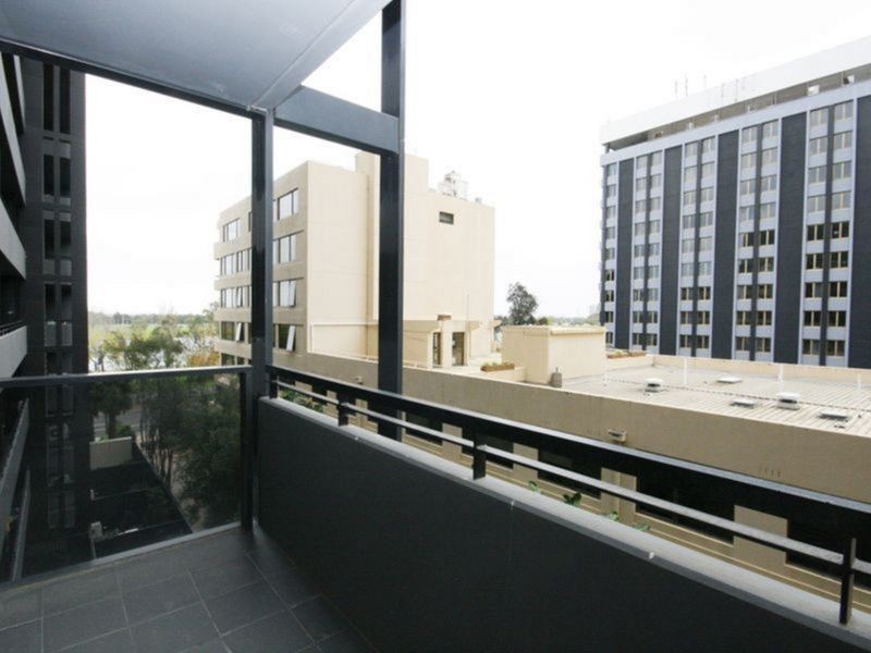 515/74 Queens Road, Melbourne VIC 3004