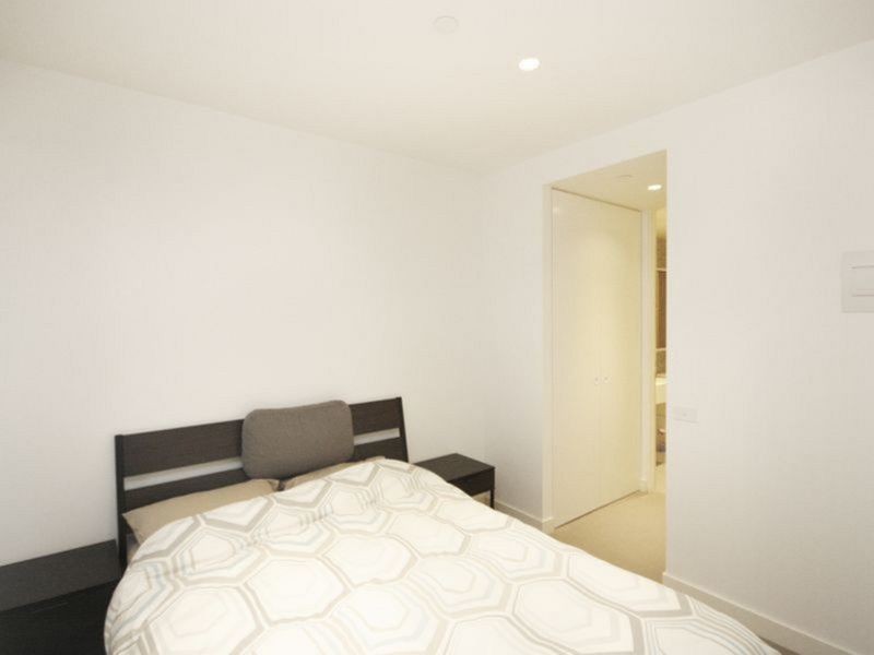 515/74 Queens Road, Melbourne VIC 3004