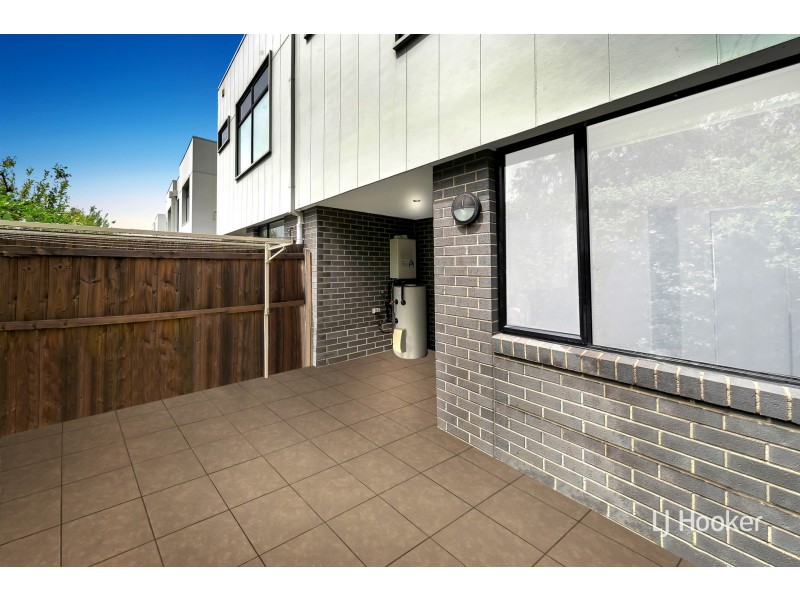24 Quarter Circuit, Springvale VIC 3171