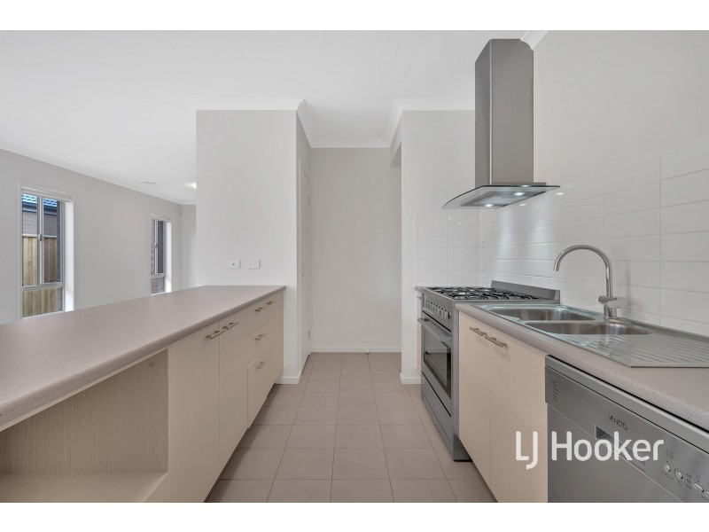 35 Narada Road, Truganina VIC 3029