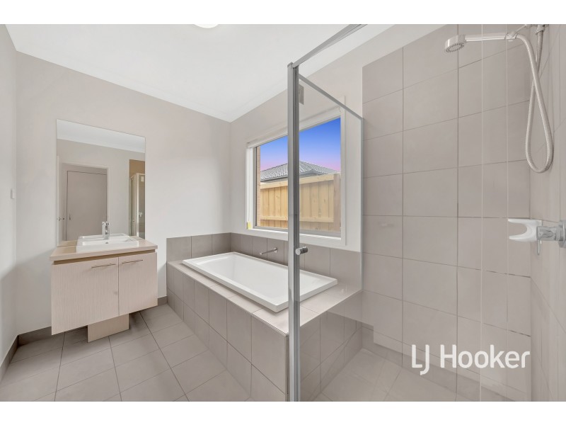 35 Narada Road, Truganina VIC 3029