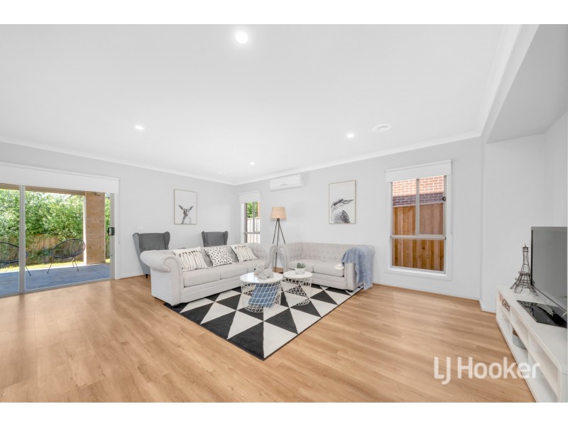 76 Evesham Drive, Point Cook VIC 3030