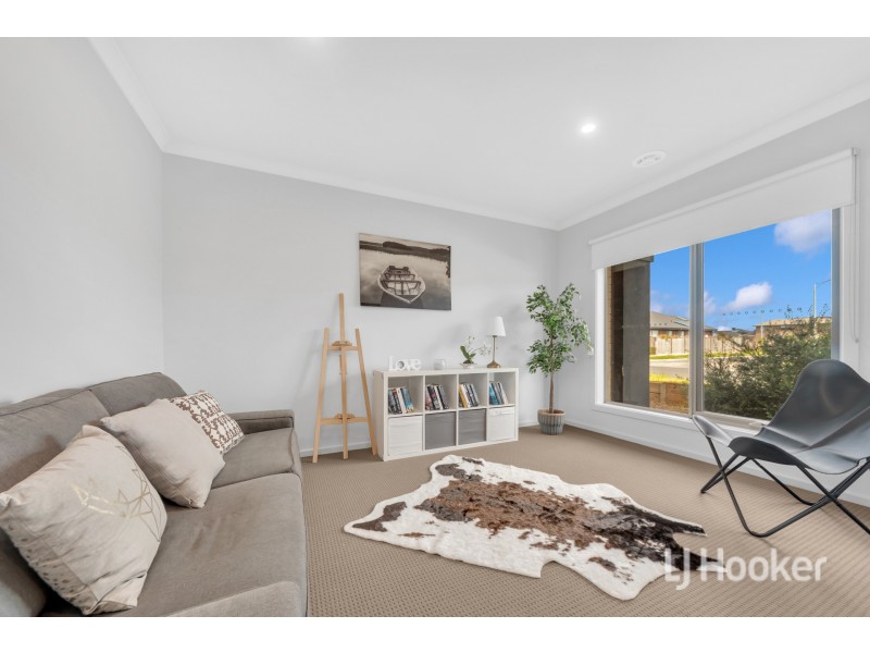 76 Evesham Drive, Point Cook VIC 3030