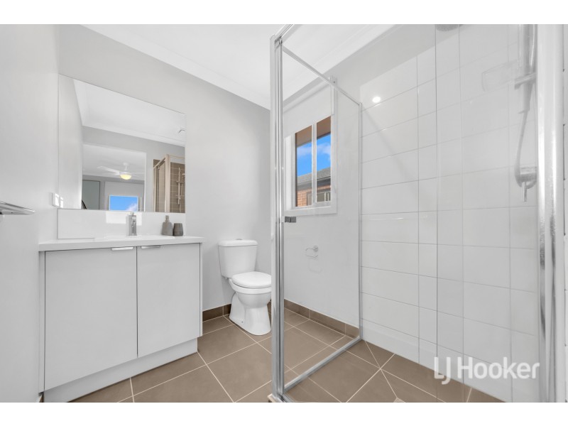 76 Evesham Drive, Point Cook VIC 3030