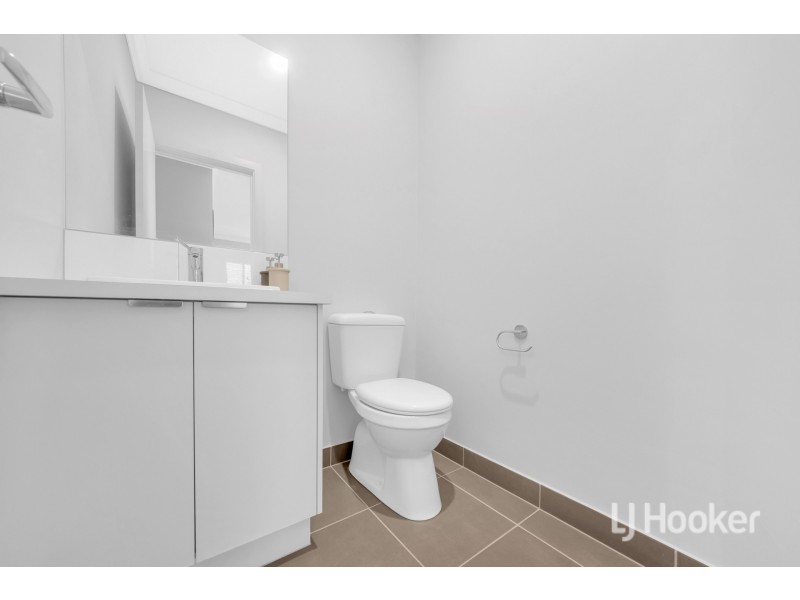 76 Evesham Drive, Point Cook VIC 3030