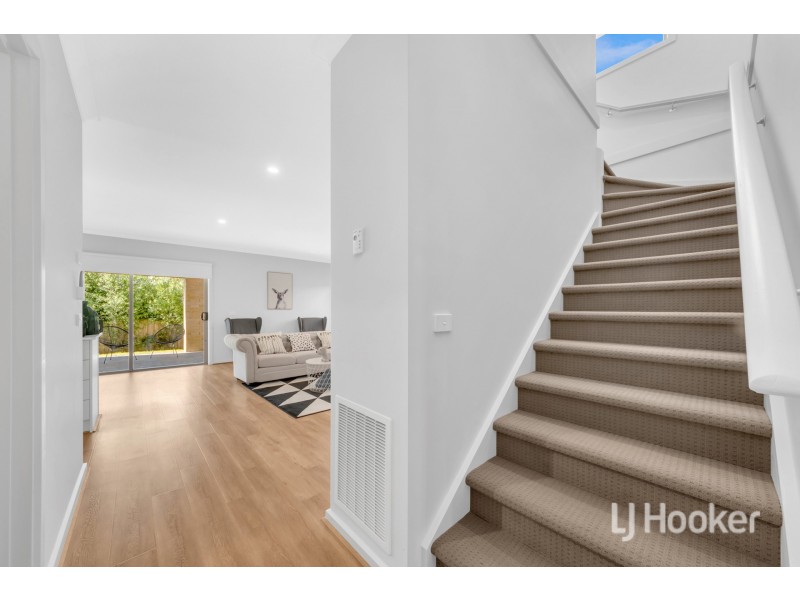 76 Evesham Drive, Point Cook VIC 3030