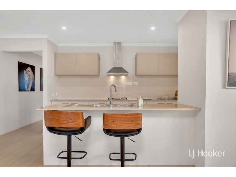 75 Bondi Parade, Point Cook VIC 3030