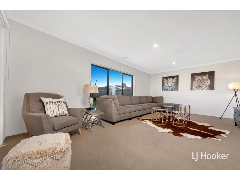 75 Bondi Parade, Point Cook VIC 3030