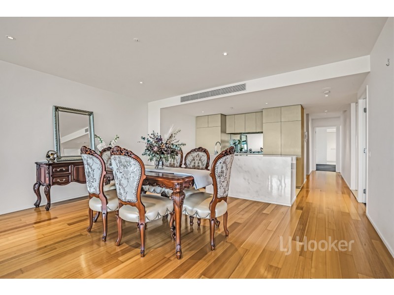 1302/454 St Kilda Road, Melbourne VIC 3000
