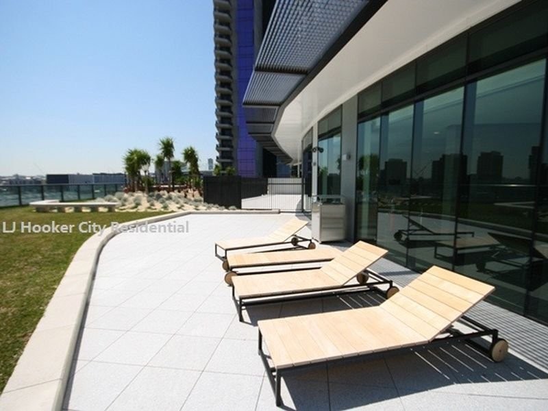 272/8 Waterside Place, Docklands VIC 3008