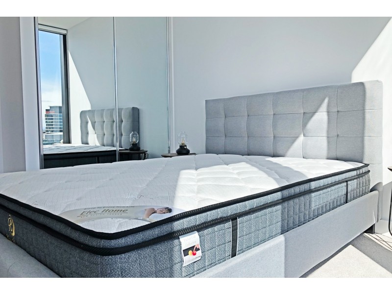 2115/666 Flinders Street, Docklands VIC 3008