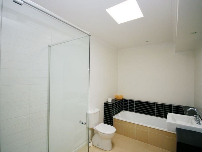 39 Evergreen Boulevard, Clayton South VIC 3169