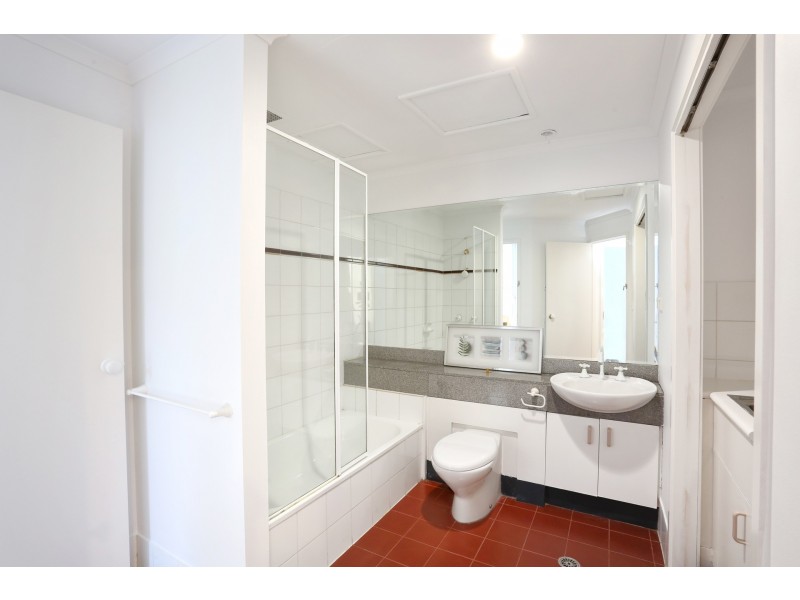 18/28-32 Southgate Avenue, Southbank VIC 3006