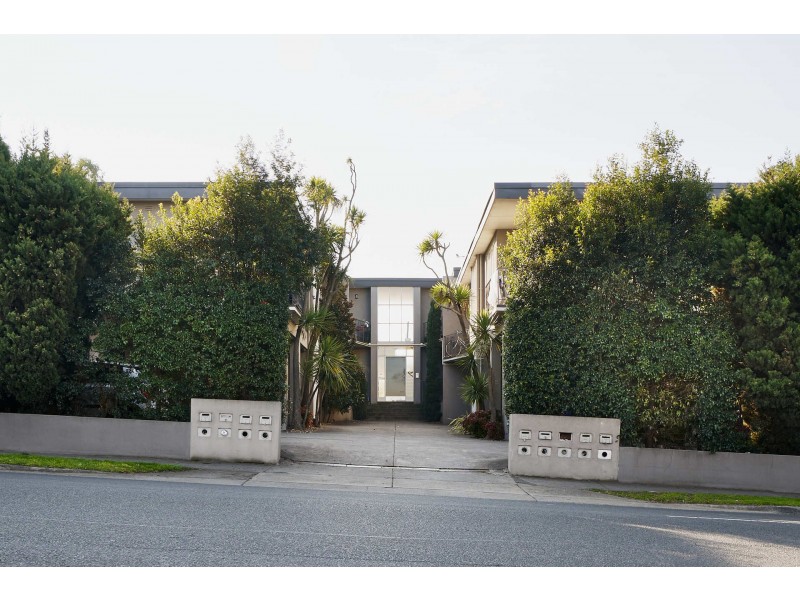 2/608 Bell Street, Preston VIC 3072