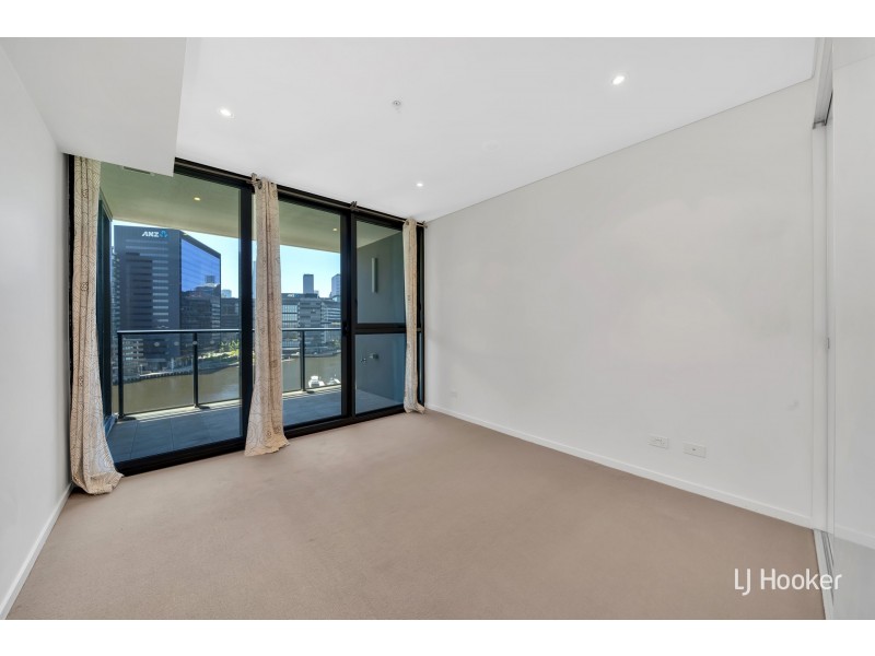 1005/1 Point Park Crescent, Docklands VIC 3008