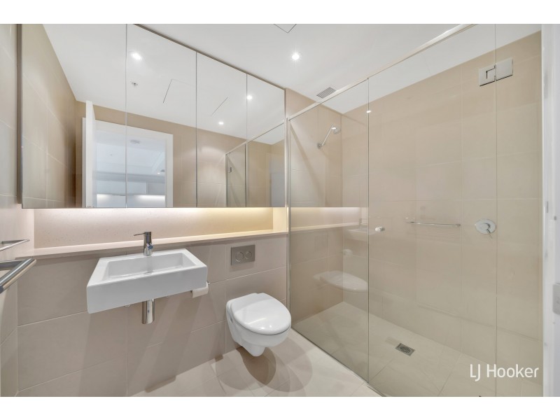 1005/1 Point Park Crescent, Docklands VIC 3008