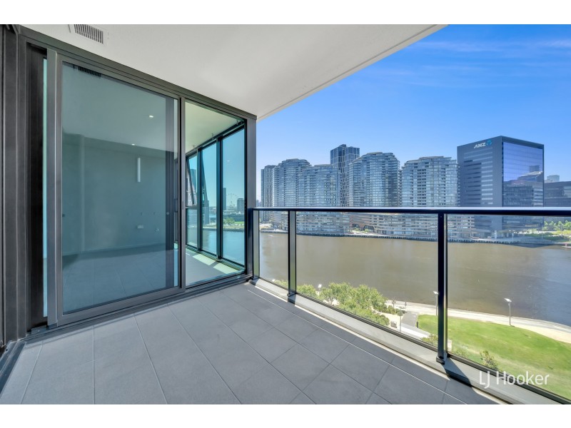 1005/1 Point Park Crescent, Docklands VIC 3008
