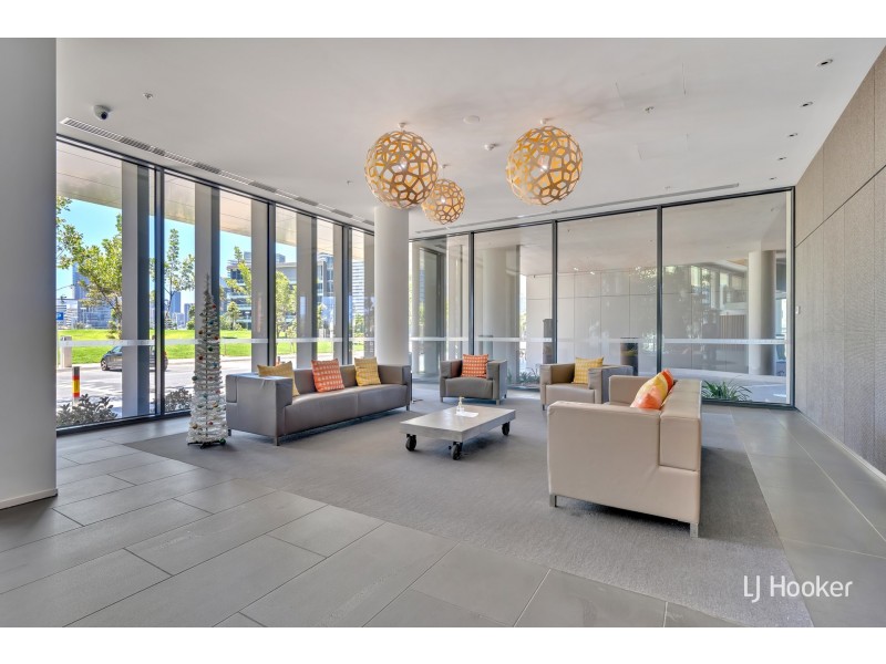 1005/1 Point Park Crescent, Docklands VIC 3008