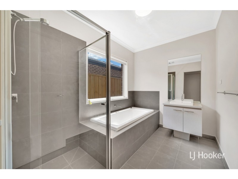 36 Narada Road, Truganina VIC 3029