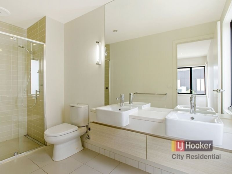 7 Yarra Bing Crescent, Burwood VIC 3125