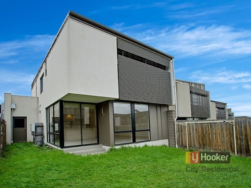 7 Yarra Bing Crescent, Burwood VIC 3125