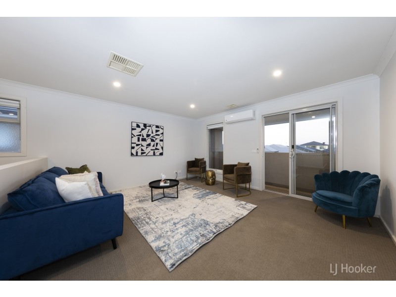 11 Chartwell Avenue, Truganina VIC 3029