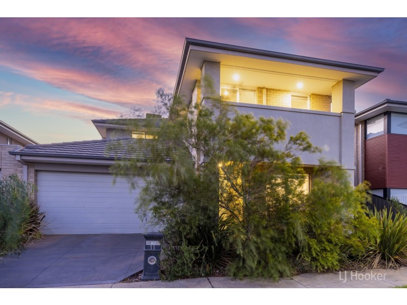 11 Chartwell Avenue, Truganina VIC 3029