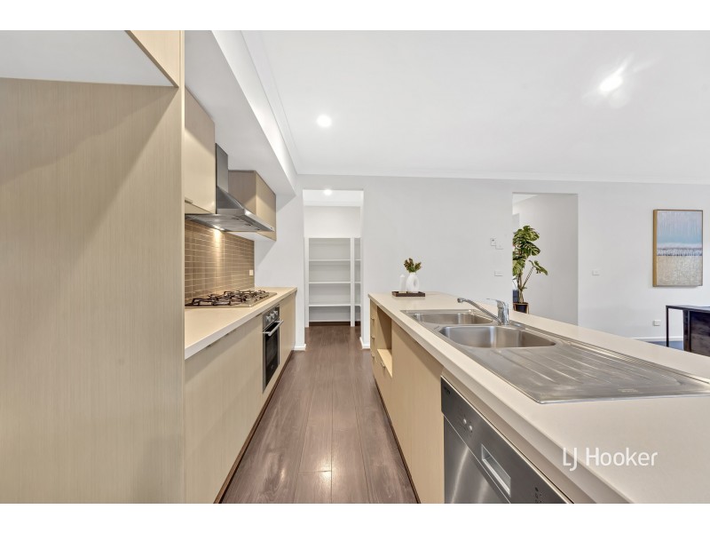 7 Pymble Terrace, Truganina VIC 3029