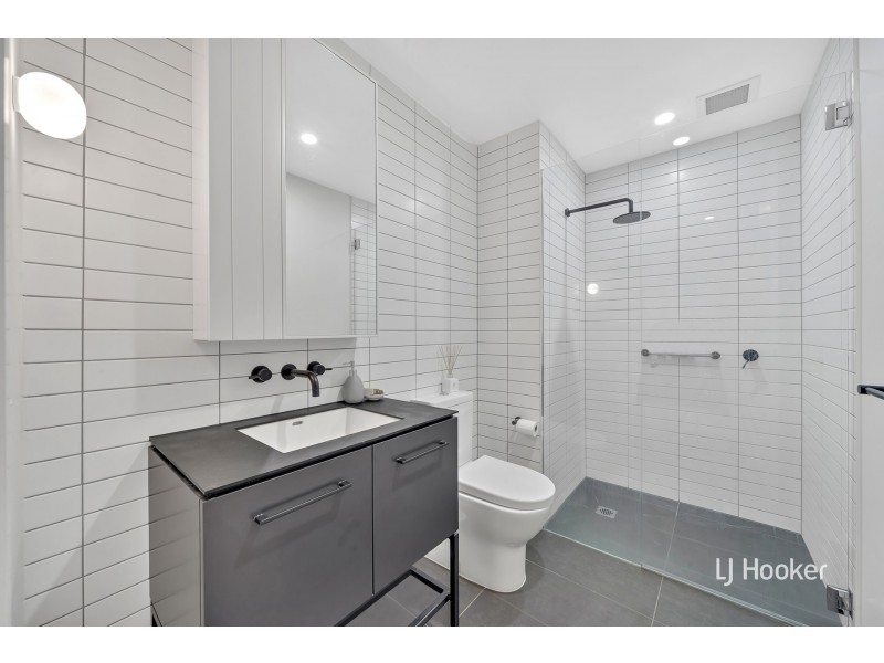 205/165 Gladstone Street, South Melbourne VIC 3205