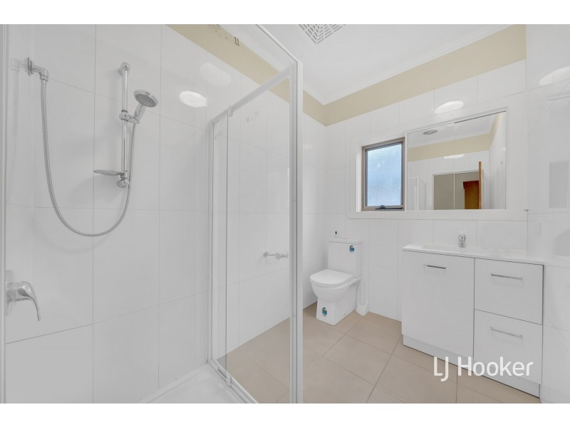 5 Corrigan Avenue, Brooklyn VIC 3012