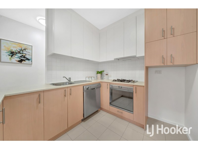 2514/250E Elizabeth Street, Melbourne VIC 3000