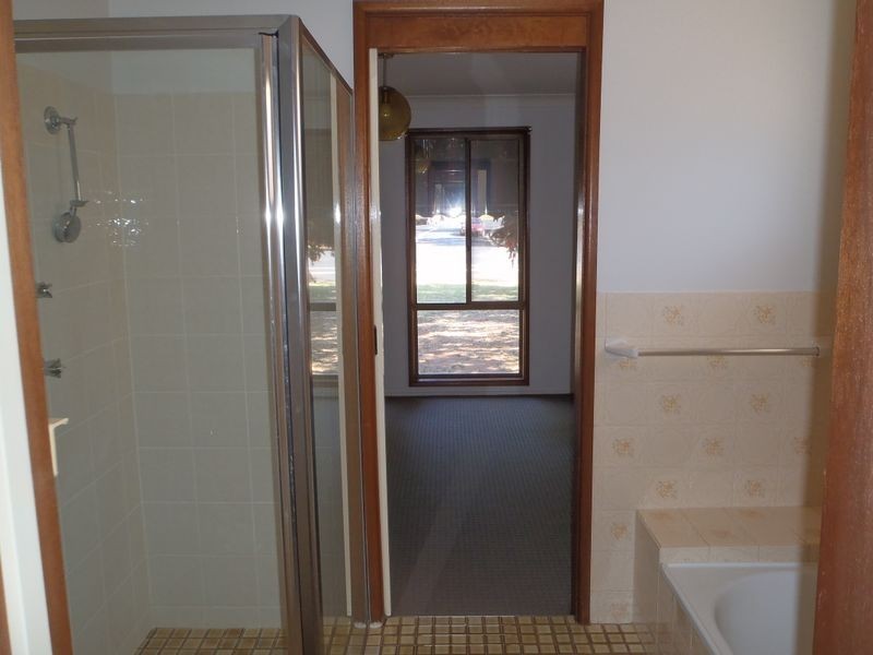 114 Baird Drive, Dubbo NSW 2830