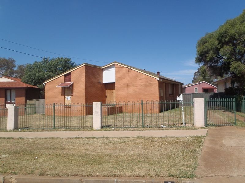2 Lunar Avenue, Dubbo NSW 2830