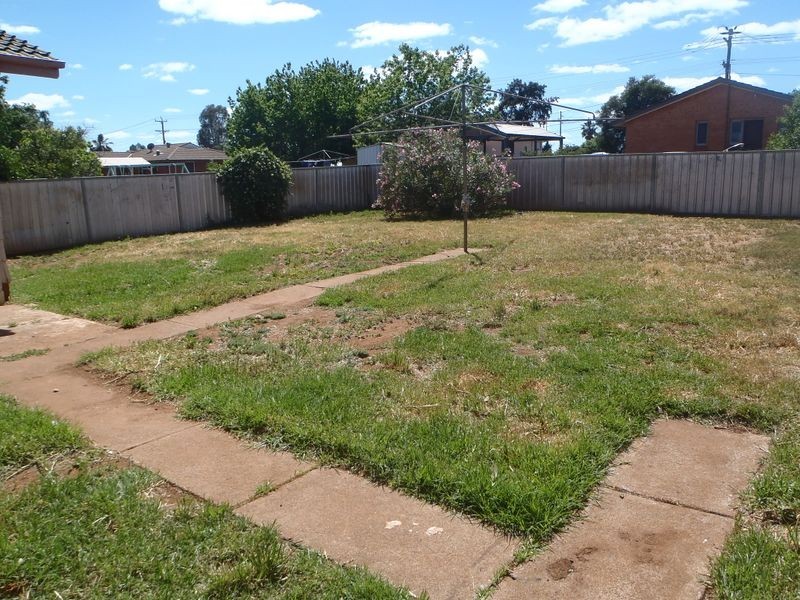 18 Lunar Avenue, Dubbo NSW 2830