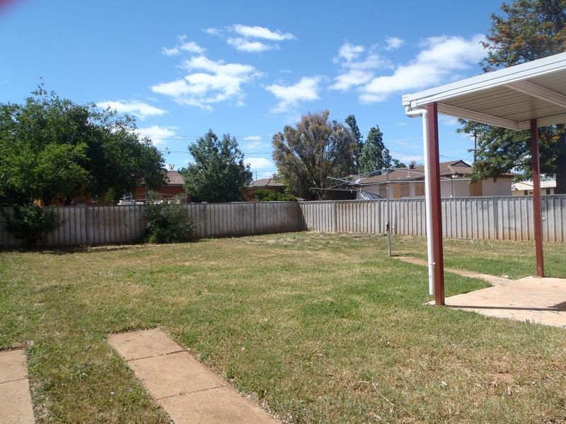 22 Lunar Avenue, Dubbo NSW 2830