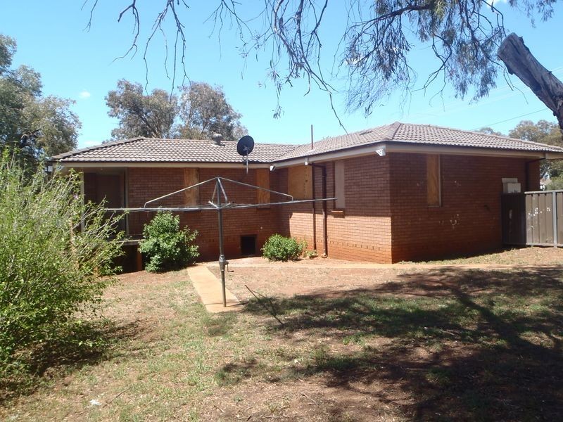 1 Lunar Avenue, Dubbo NSW 2830