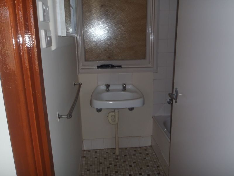 1 Lunar Avenue, Dubbo NSW 2830