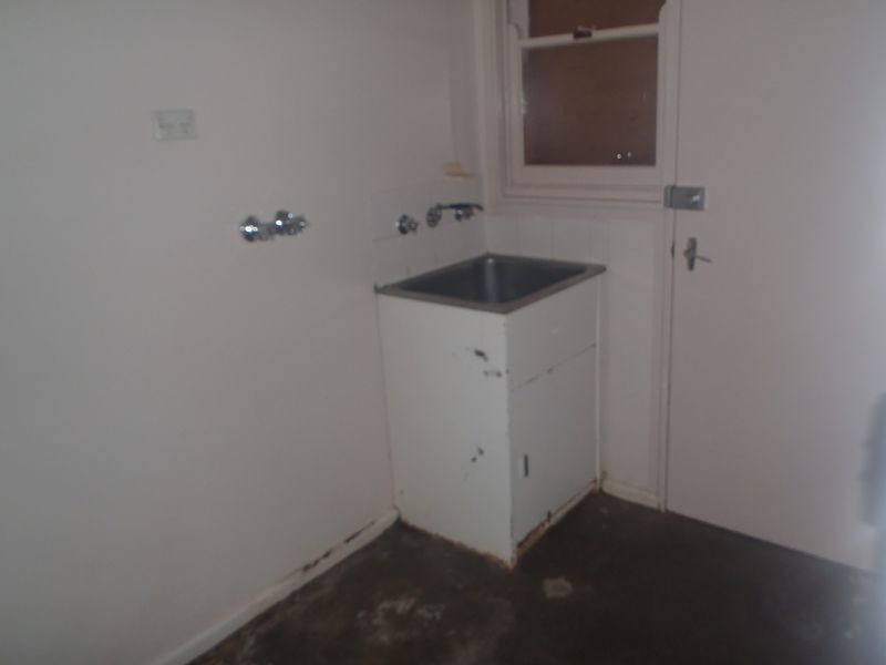 18 Armstrong Crescent, Dubbo NSW 2830