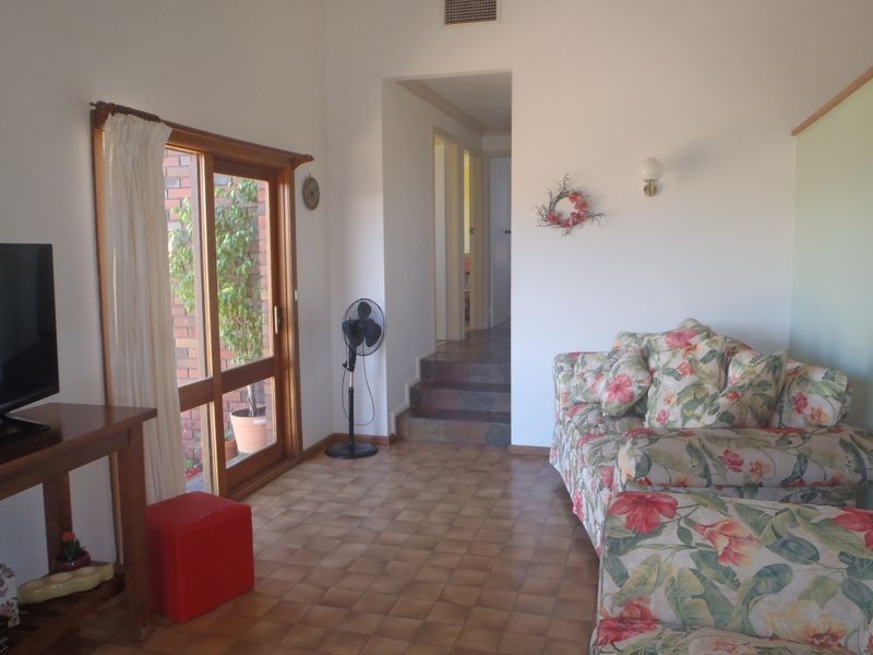 19 Buckingham Drive, Dubbo NSW 2830