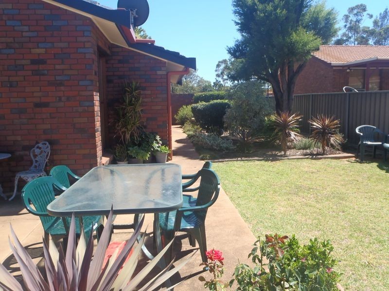 19 Buckingham Drive, Dubbo NSW 2830