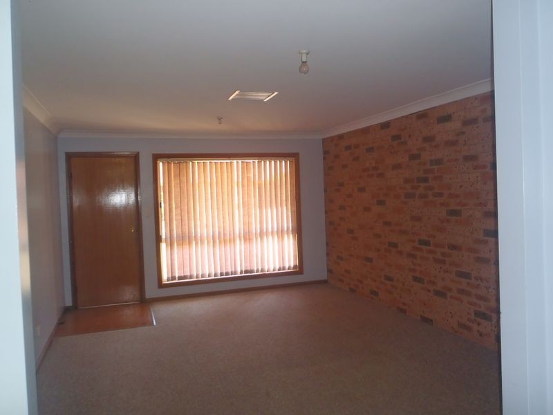 1&2/1 Hellyer Court, Dubbo NSW 2830