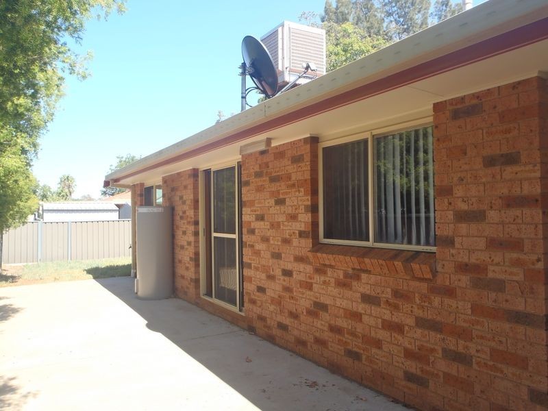 1&2/1 Hellyer Court, Dubbo NSW 2830
