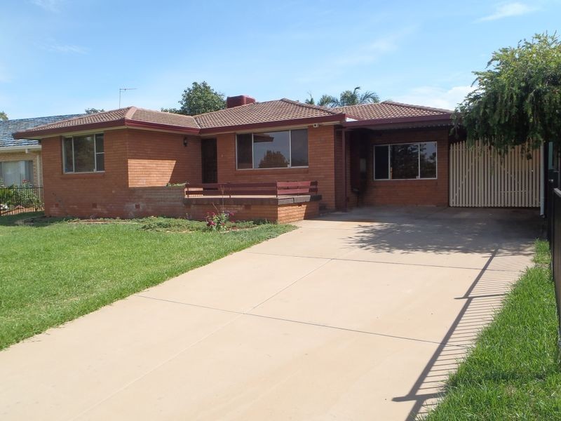 18 Oxley Circle, Dubbo NSW 2830