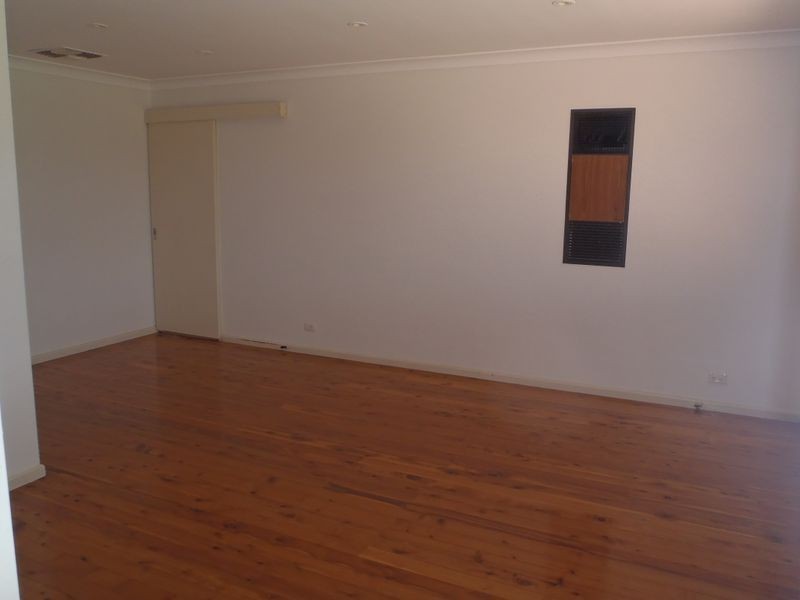 18 Oxley Circle, Dubbo NSW 2830