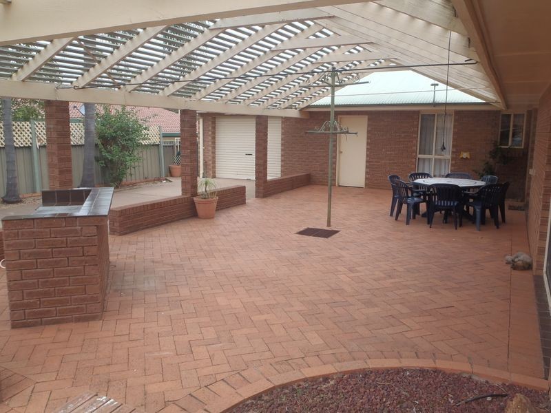 290 Myall Street, Dubbo NSW 2830